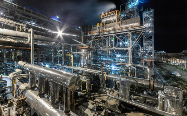 Laborversuche mit halbtechnischen Pilotanlagen sind die Grundlage für die industrielle Produktion Laborversuche sind die Grundlage für die industrielle Produktion
