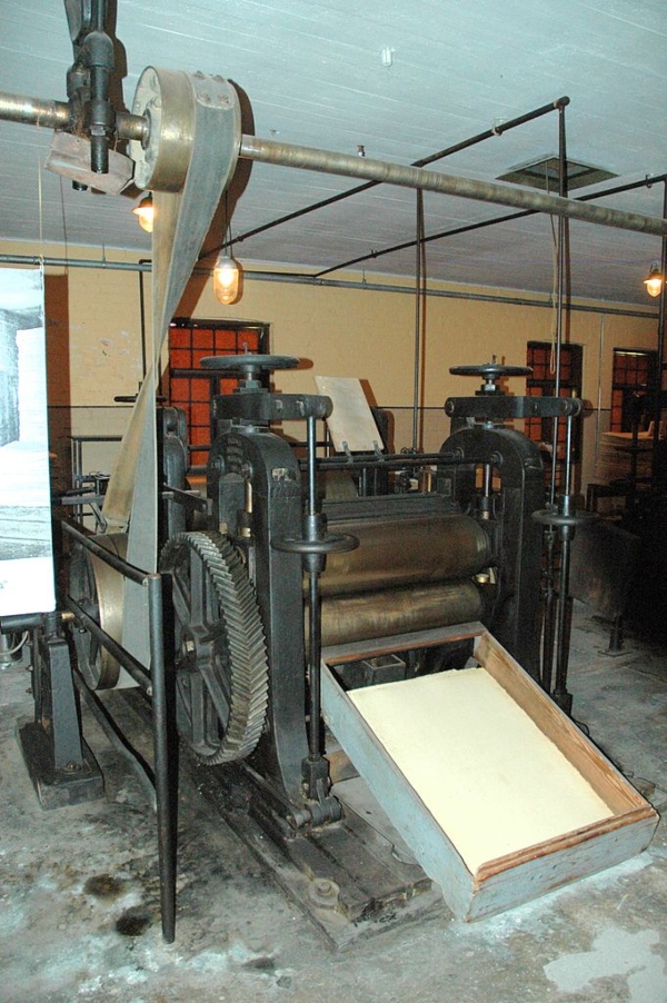 Historische Kalander-Maschine der finnischen Kartonfabrik Verla Historische Kalander-Maschine der finnischen Kartonfabrik Verla