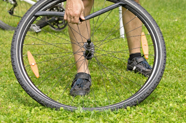 Fahrradschlauch ausbauen