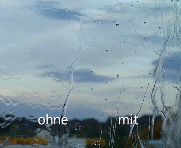 Selbstreinigendes Glas: Unterschied zwischen regulärem Glas und Glas mit hydrophober Oberfläche Selbstreinigendes Glas lotoseffekt