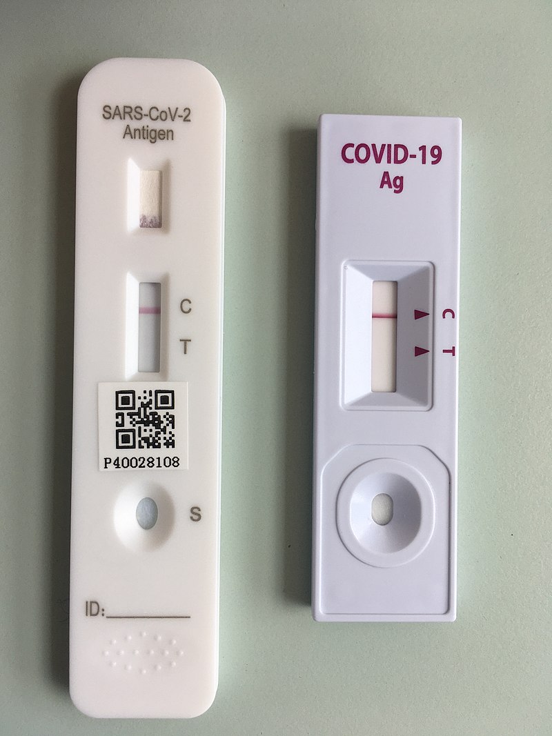 SARS-CoV-2-Schnelltests mit negativer Ergebnisanzeige SARS-CoV-2-Schnelltests mit negativer Ergebnisanzeige