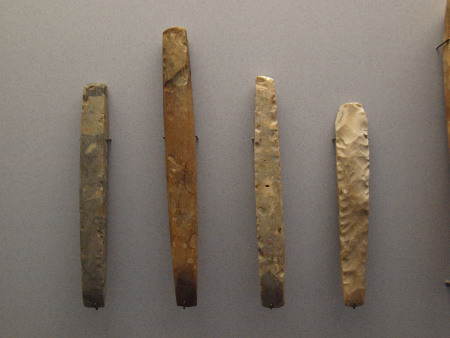 Neolithische Meißel aus Stein (4100 bis 2700 v. Chr., Schleswig-Holstein)