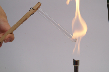 Reagenzglasklammer aus Holz Reagenzglasklammer aus Holz