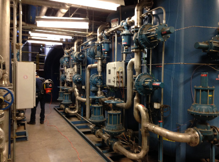 Aufbereitungsanlage für demineralisiertes Boiler-Wasser durch Ionenaustausch