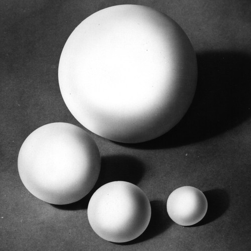 Balls made of PTFE